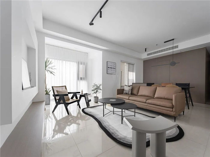 138ƽ��(ji��n)�s�L(f��ng)